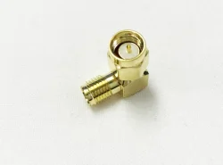 （画像用） SMA Male to RPSMA Female 90 Degree Adaptor